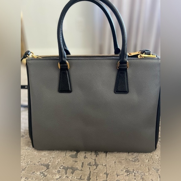 Authentic Prada Saffiano Two Tone Leather Tote - Picture 3 of 15